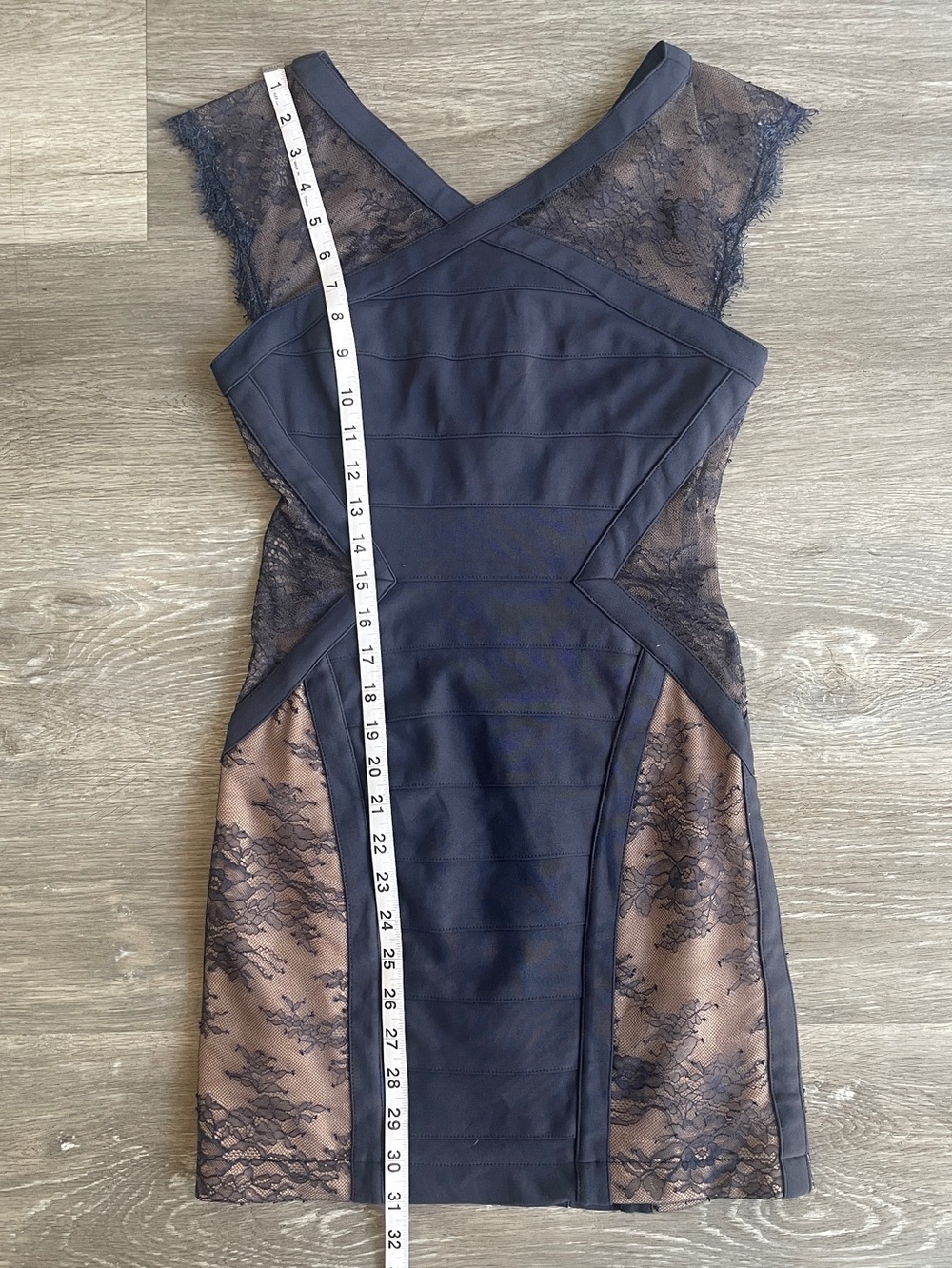 BCBG Max Azria Navy Lace Bandage Bodycon Cocktail Dress - Picture 12 of 12